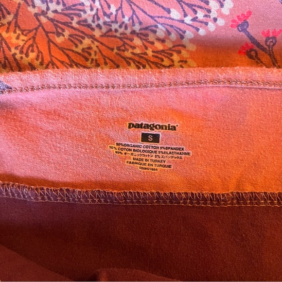 PATAGONIA MARGOT ANSIE FLORAL DRESS SIZE SMALL / RED MAUVE - Picture 5 of 6